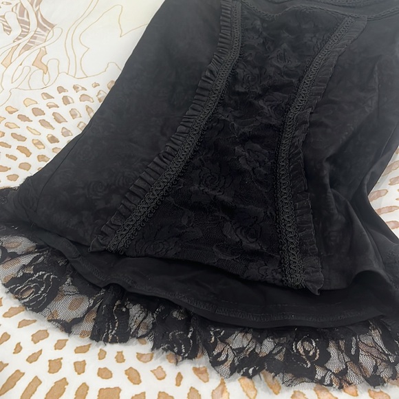 A beautiful gothic Lolita Ruffled Pencil Skirt S - Picture 7 of 11